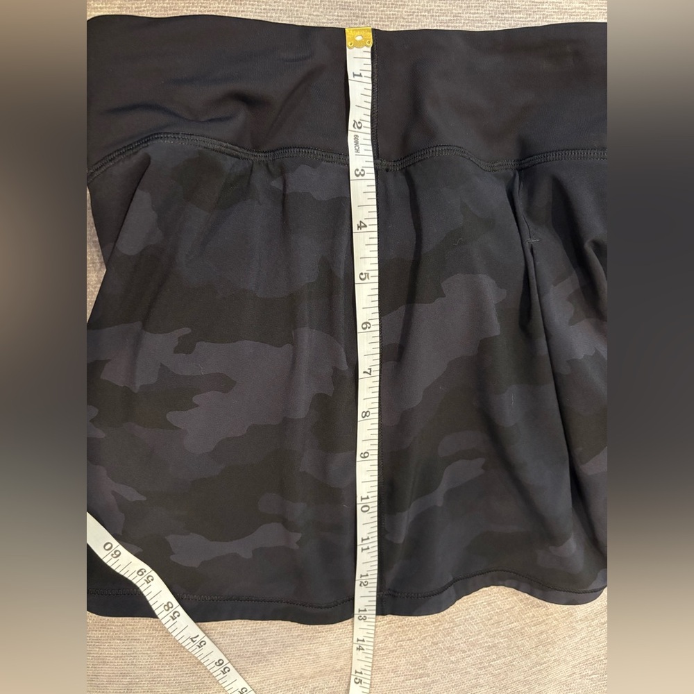 lululemon athletica Black Camo Skort-size 6 regular - Picture 8 of 14